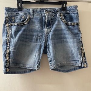 Miss Me Shorts Size 33